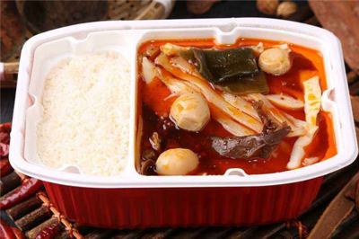 一片天自熱火鍋加盟全攻略 流程與預包裝食品批發解析